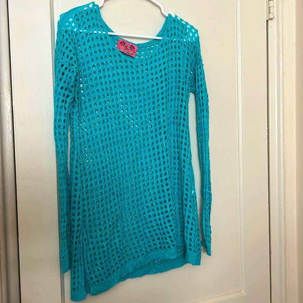 Sweet & sinful blue sweater size: L